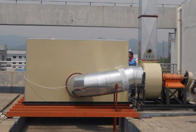 龙顺环保 专业不锈钢活性炭吸附塔制造商，高效工业废气处理解决方案